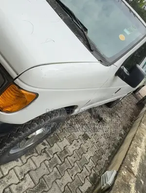Ford E350 2004 White