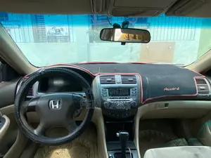 Honda Accord Automatic 2003 Silver