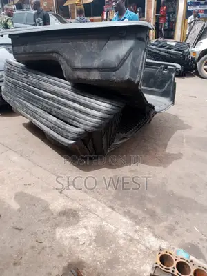 Bucket Booth for Toyota Hilux