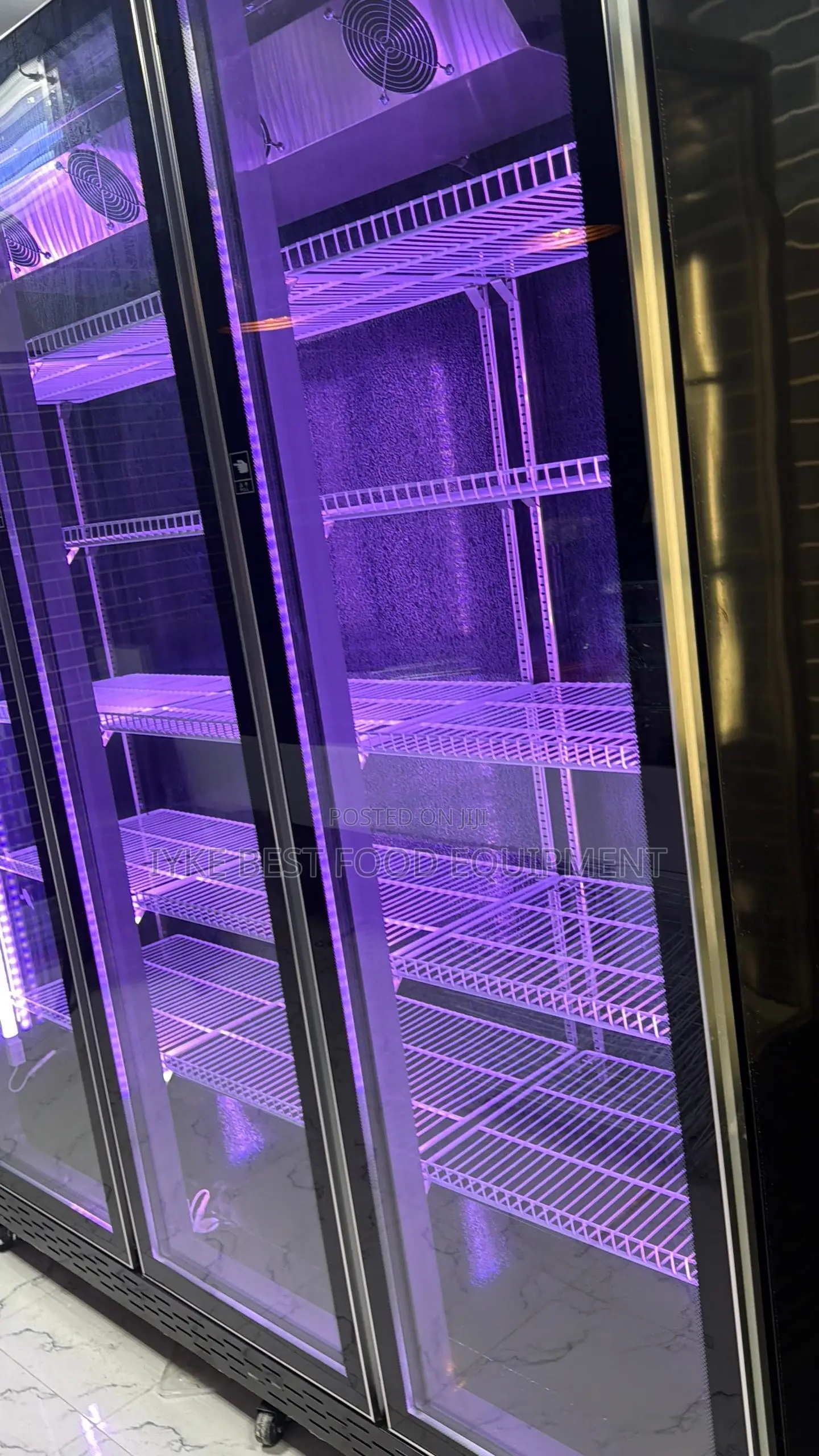 3doors Luxury Beverage Display Chiller