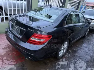 Mercedes-Benz C250 2012 Black