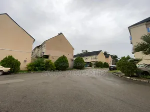4bdrm Duplex in In A Secured Estate, Idu for rent