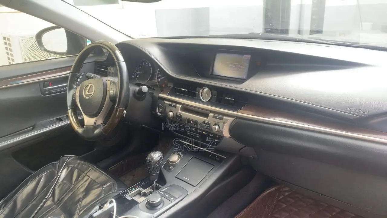 Lexus ES 2014 Black