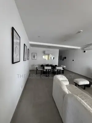 2bdrm Apartment in Ikate Lekki for rent