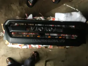 Front Grille Toyota Tacoma 2012