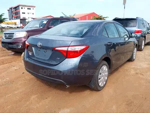 Toyota Corolla 2016 Blue