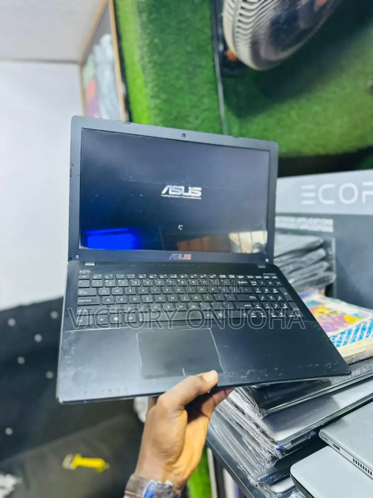 Laptop Asus 4GB Intel Core i3 HDD 320GB