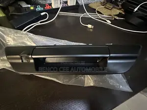 Original Booth Opner Hilux 2017 to 2025