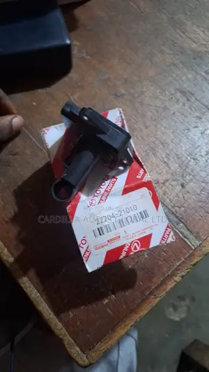 Air Flow Meter Sensor Rav-4,Camry,Matrix,