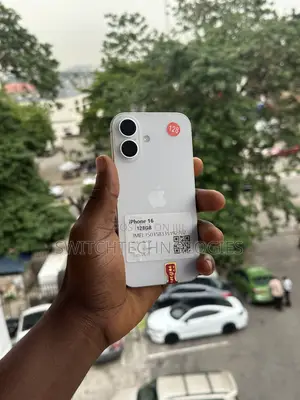 Apple iPhone 16 128 GB White