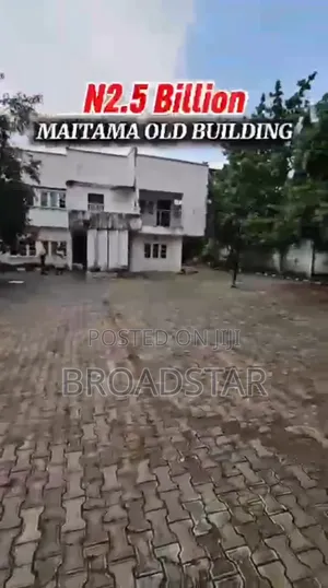 5bdrm Duplex in Maitama for sale