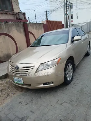 Toyota Camry 3.5 XLE 2008 Gold
