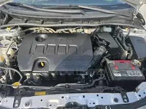 Toyota Corolla 2010 Silver