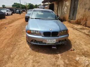 BMW 325i 2003 Blue