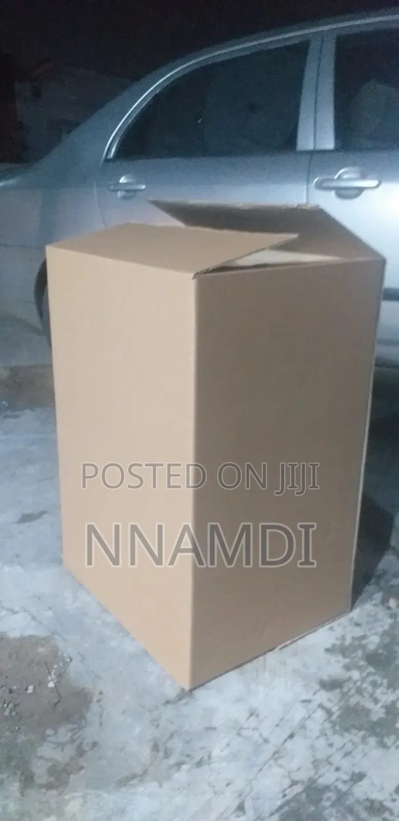 Very Large And Strong Moving Cartons