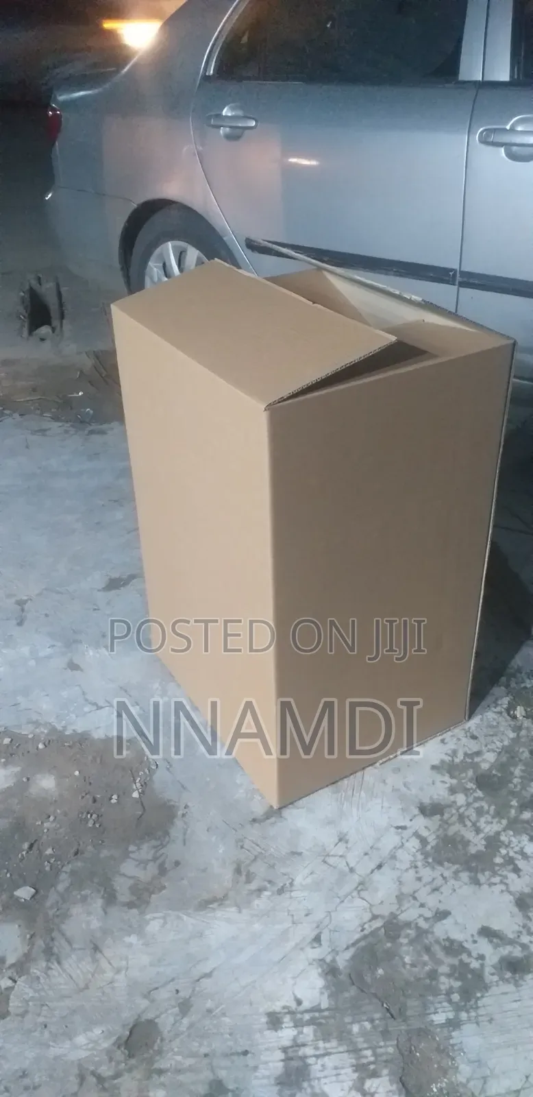 Very Large And Strong Moving Cartons
