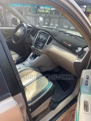 Toyota Highlander 2005 Gold