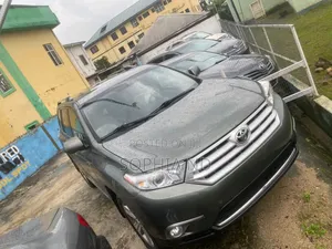 Toyota Highlander 2012 Gray