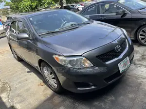 Toyota Corolla 2009 Gray