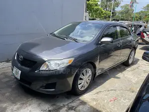 Toyota Corolla 2009 Gray