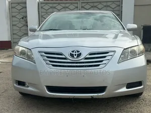 Toyota Camry LE 4dr Sedan (2.4L 4cyl 5A) 2009 Silver