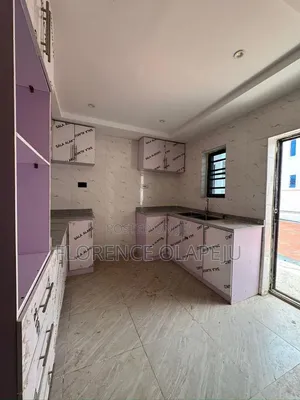 4bdrm Duplex in Gra Estate, Agodi for sale