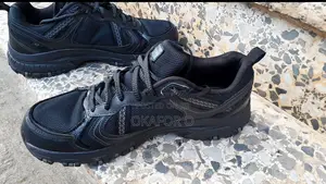 Original Skechers Men's Trail Sneakers Size 44