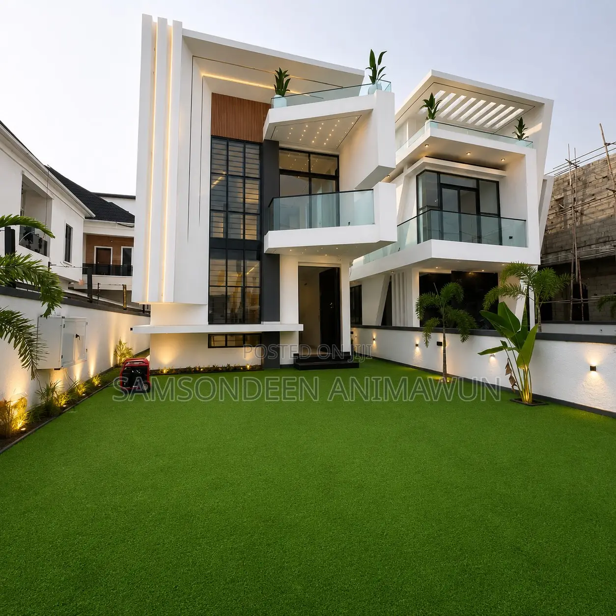 Transform Your Compound With Artificial Grass | 5 Years Warranty