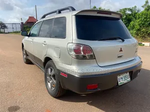 Mitsubishi Outlander 2002 Silver