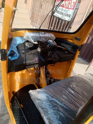 TVS King Deluxe Plus iTouch Start 2023 Yellow