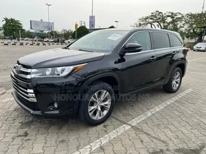 Toyota Highlander 2016 Black