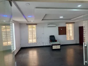 1bdrm Apartment in Lekki Expressway for rent