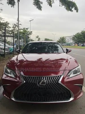 Lexus ES 2019 Red