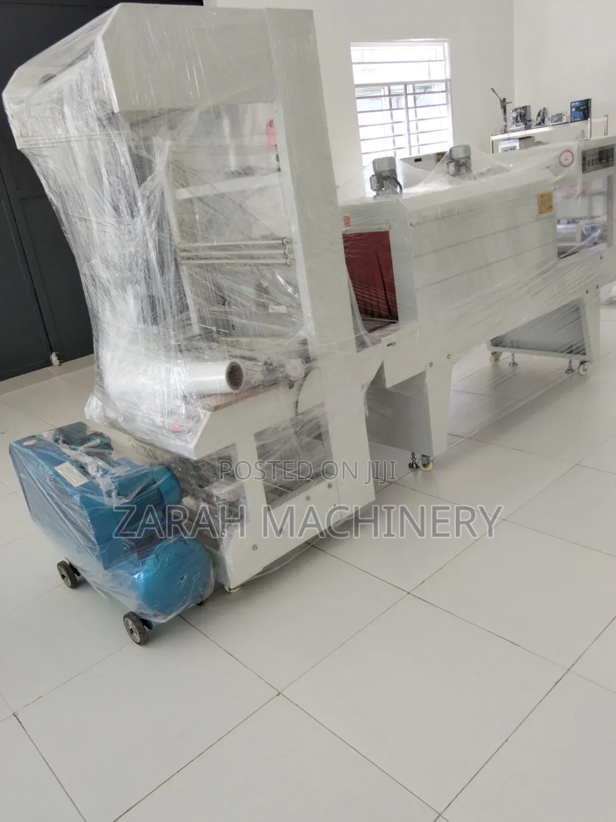 Automatic Shrink Wrapping Machine