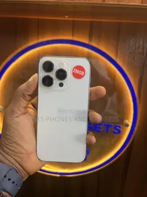 Apple iPhone 14 Pro 256 GB Gold