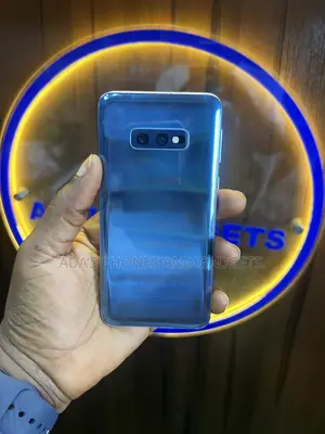 Samsung Galaxy S10e 128 GB Blue