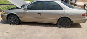 Toyota Camry Automatic 1999 Gray
