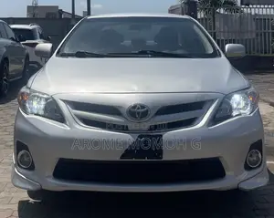 Toyota Corolla 2012 Gray