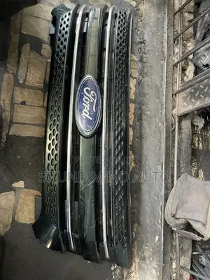 Ford Exploer 2013 Model Front Grile