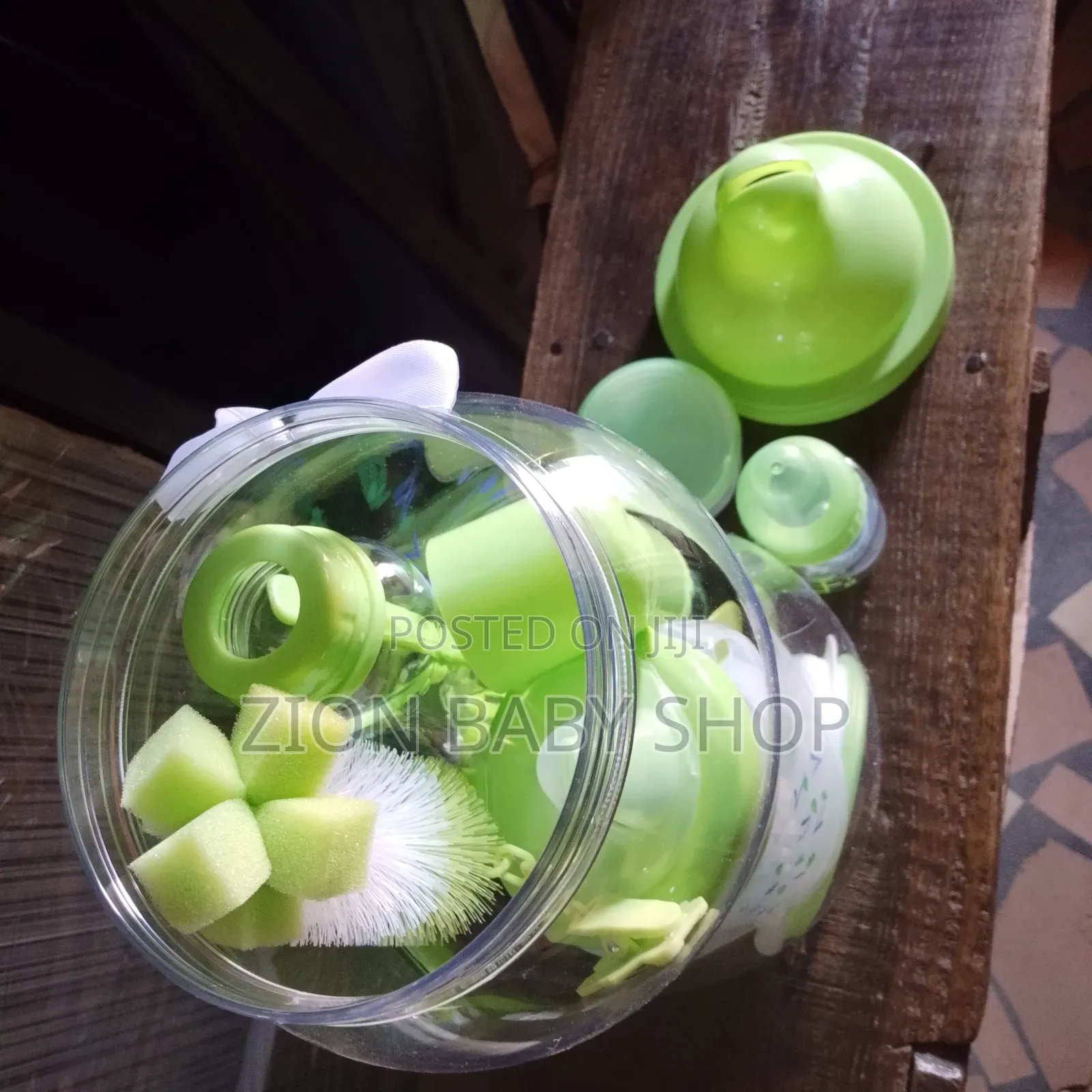Baby Bank Feeder