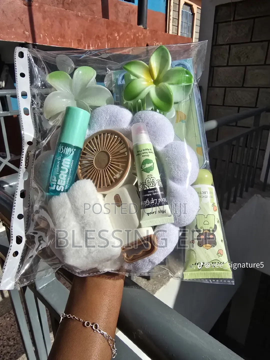 Gift Packages and Boxes