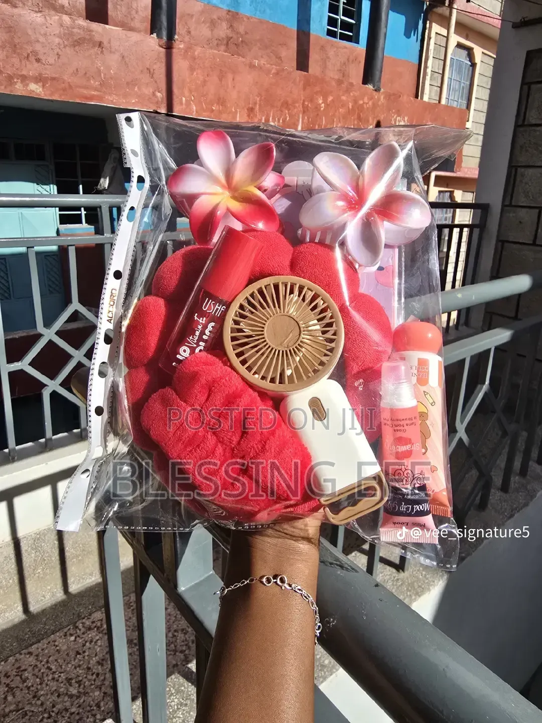 Gift Packages and Boxes