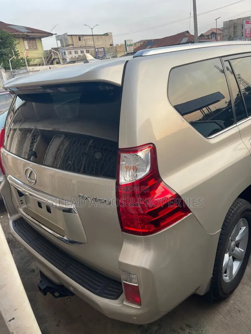 Lexus GX 460 Premium 2013 Gold