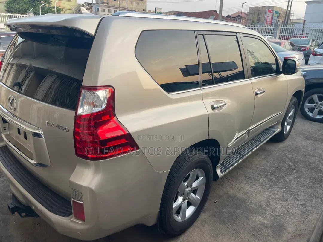 Lexus GX 460 Premium 2013 Gold