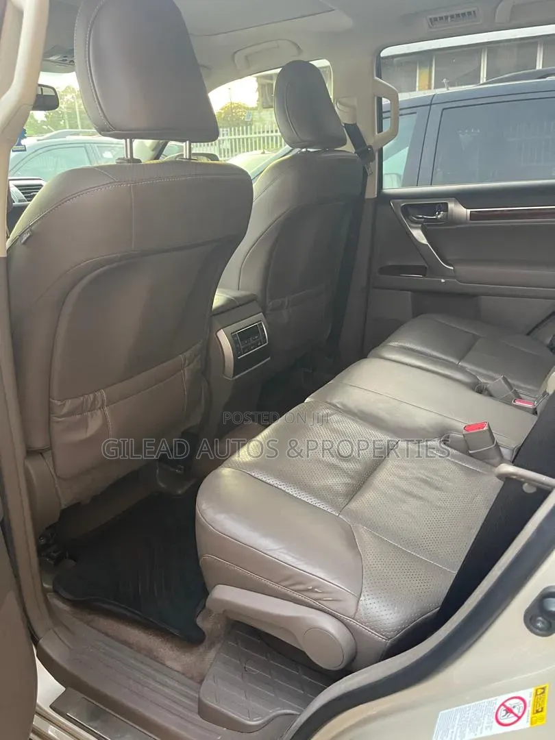 Lexus GX 460 Premium 2013 Gold