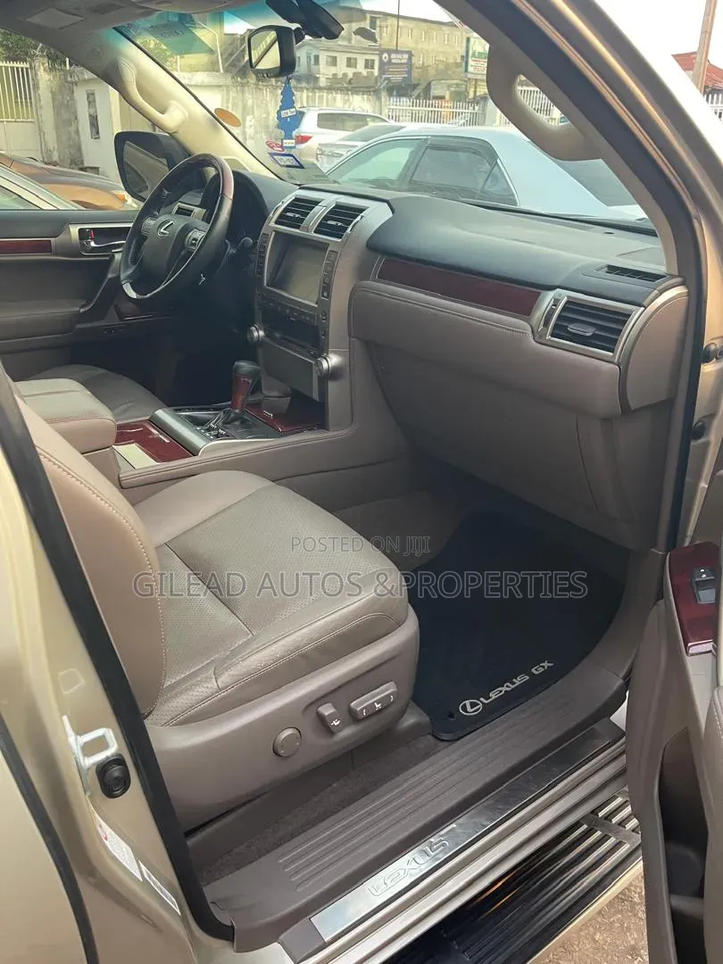 Lexus GX 460 Premium 2013 Gold