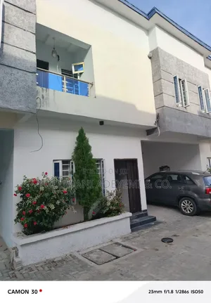 4bdrm Townhouse / Terrace in Ajah, Lekki, Abraham Adesanya Estate