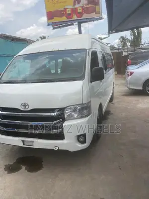Toyota HiAce 2012 White
