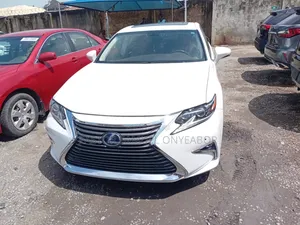 Lexus ES 350 FWD 2016 White