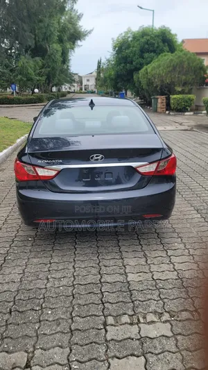 Hyundai Sonata 2011 Gray
